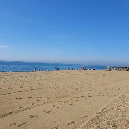 Modern 2 Bed Garden With Seaview In Beautiful Miraflores Jardin C Apartment